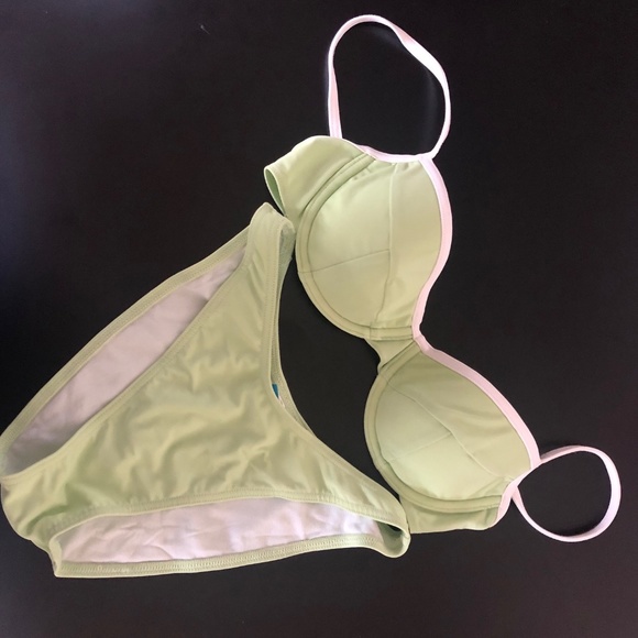 LIKE NEW Very Rare Club Med Bikini (Lime) - Picture 2 of 11